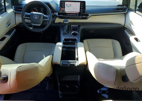 2024 Toyota Sienna Xle from USA, damaged, VIN 5TDYRKEC5RS222079